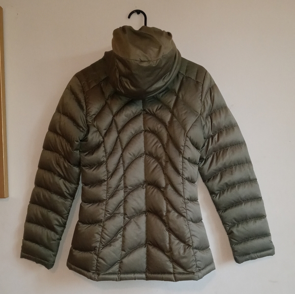 Patagonia Women's Olive Green Downtown Loft Hooded Puffer Goose Down Coat Jacket - Picture 2 of 7